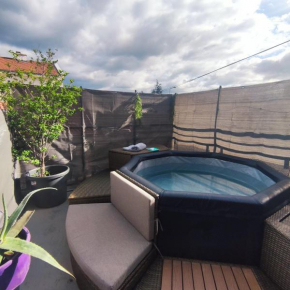 Maison de charme avec jacuzzi